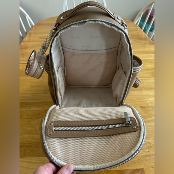 Itzy Ritzy Mini Plus Chai & Paci Pod - Picture 2 of 7